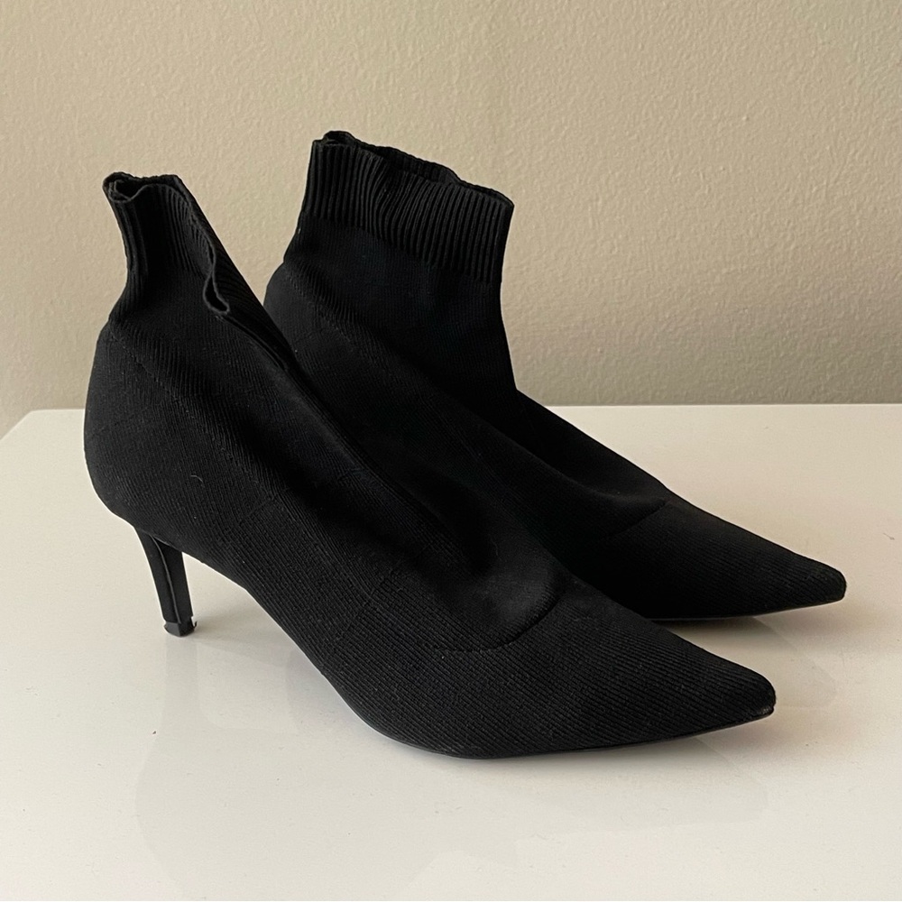 TONY BIANCO Gwen black‎ sock knit booties 6.5 - Picture 4 of 9